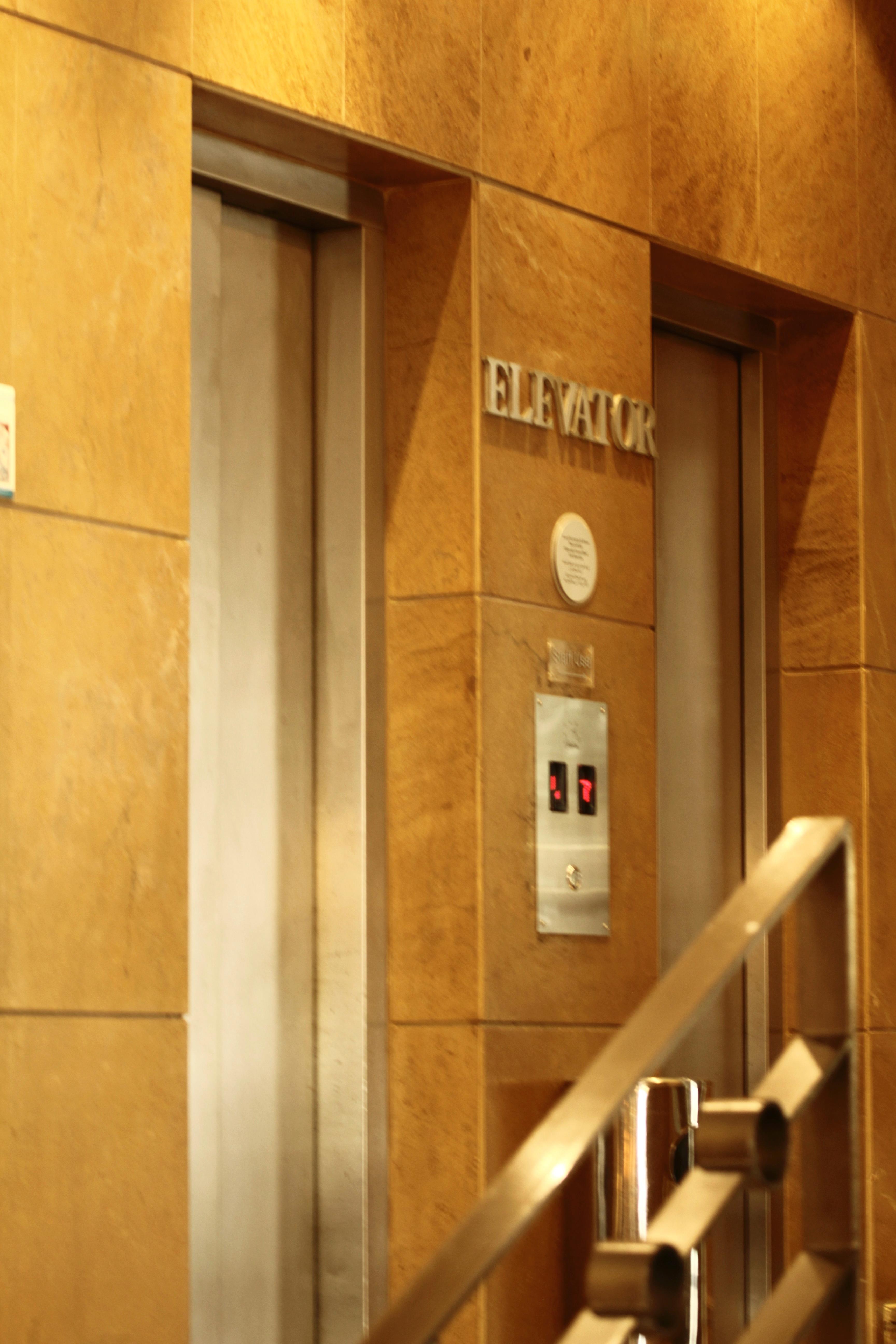 Plaza Hotel Beirut Exteriör bild