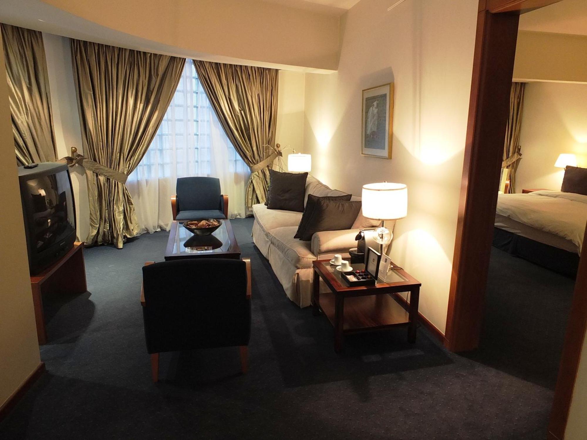 Plaza Hotel Beirut Exteriör bild