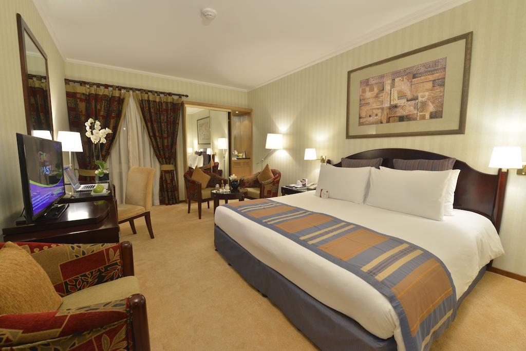 Plaza Hotel Beirut Exteriör bild
